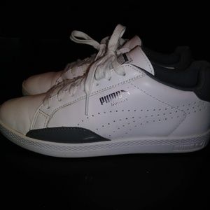 Puma womens sneakers size 6